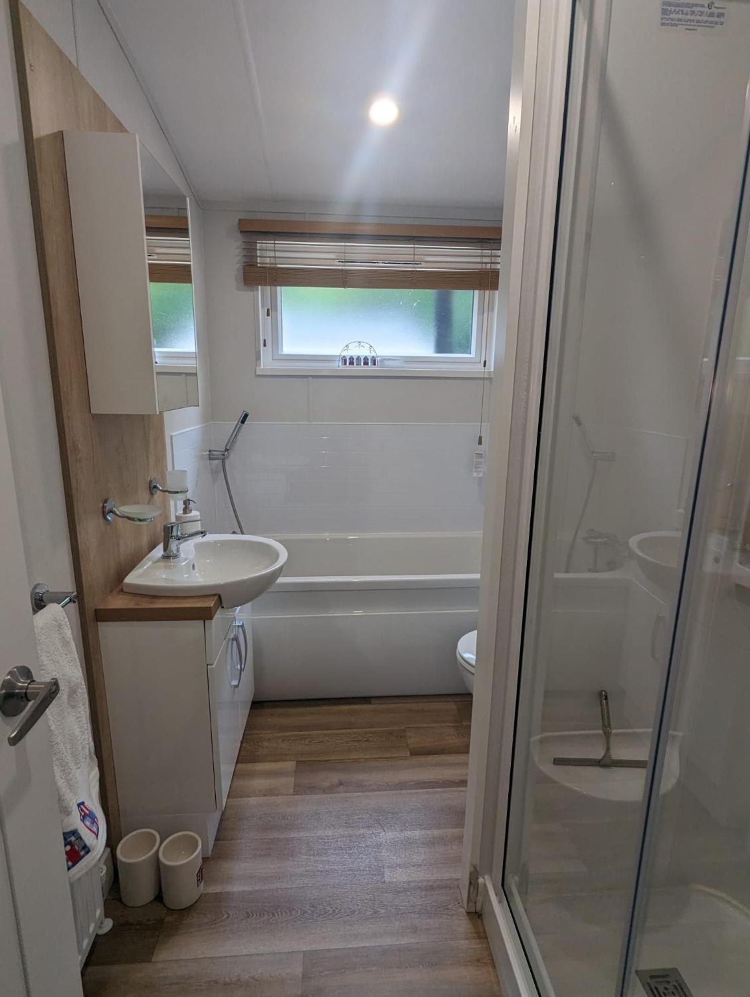 Luxury Stunning Sensation Lodge On 5 Star Shorefield Country Park New Forest Entertainment And Leisure Passes Included Мілфорд-он-Сі Екстер'єр фото